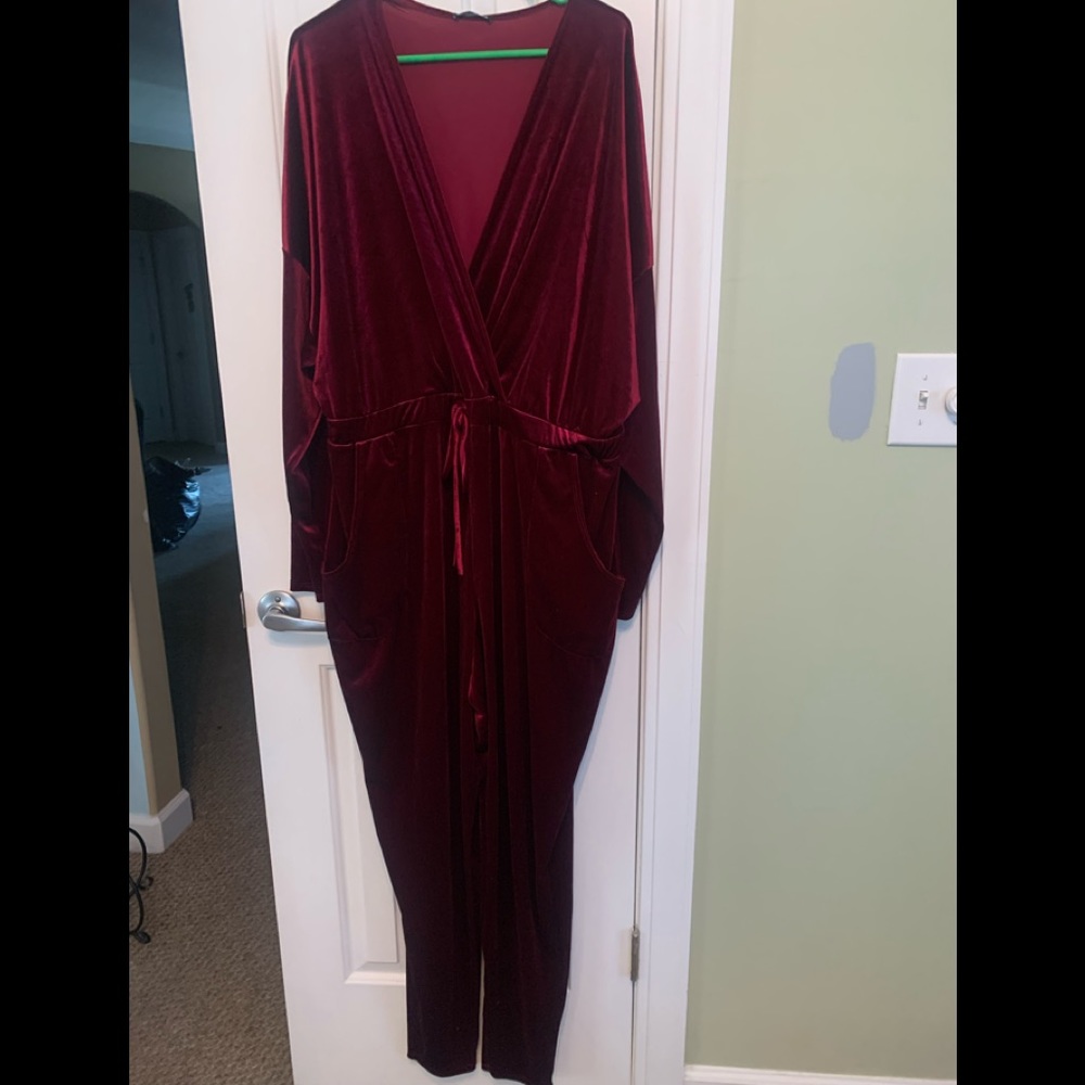 FashionNova Velvet Jumper